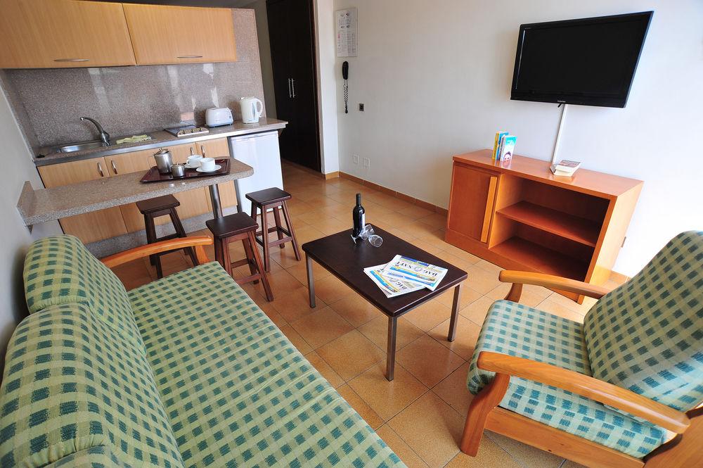 Tc Apartamentos Rocamar เปอร์โตริโก ภายนอก รูปภาพ